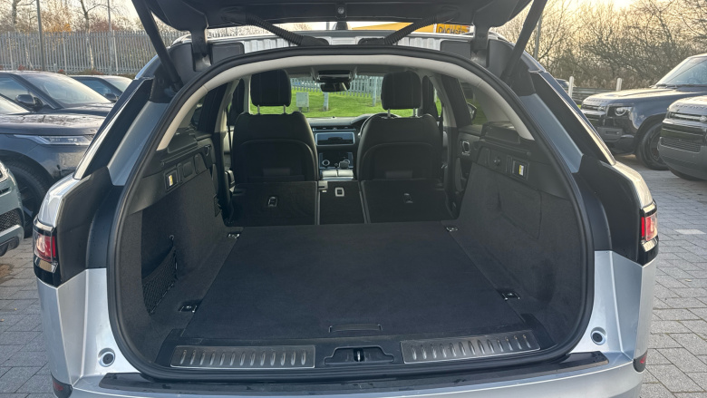 Land Rover Range Rover Velar 2.0 D200 SE 5dr Auto Diesel Estate